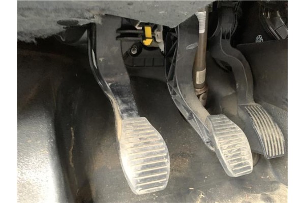 Recambio de pedal embrague para opel combo d 1.3 cargo l1h1 2,2t referencia OEM IAM 95516565 95528181 