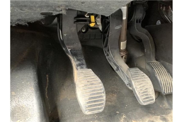 Recambio de pedal embrague para opel combo d 1.3 cargo l1h1 2,2t referencia OEM IAM 95516565 95528181 