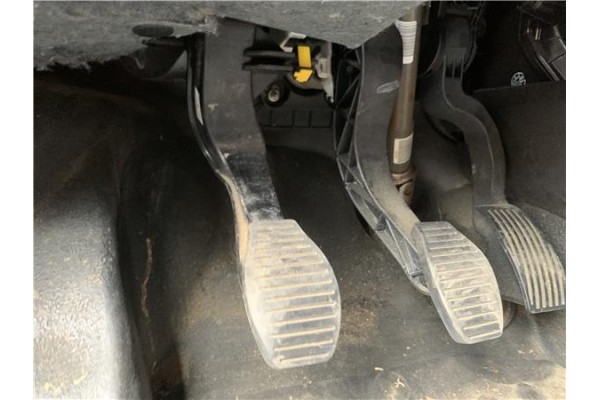 Recambio de pedal embrague para opel combo d 1.3 cargo l1h1 2,2t referencia OEM IAM 95516565 95528181 