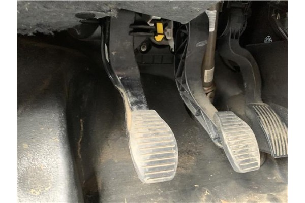 Recambio de pedal embrague para opel combo d 1.3 cargo l1h1 2,2t referencia OEM IAM 95516565 95528181 