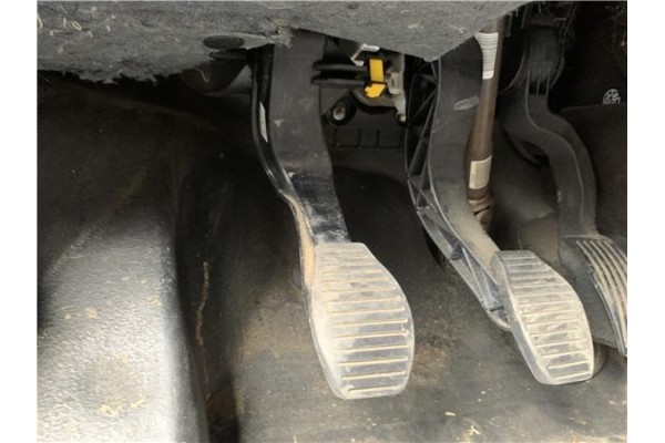 Recambio de pedal embrague para opel combo d 1.3 cargo l1h1 2,2t referencia OEM IAM 95516565 95528181 