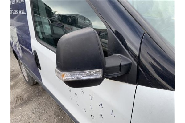 Recambio de retrovisor derecho para opel combo d 1.3 cargo l1h1 2,2t referencia OEM IAM 95519637 95526064 
