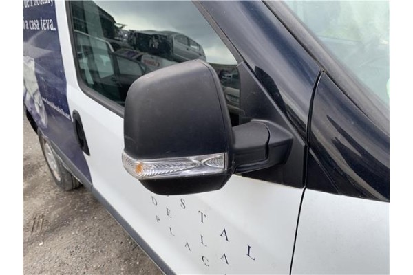 Recambio de retrovisor derecho para opel combo d 1.3 cargo l1h1 2,2t referencia OEM IAM 95519637 95526064 