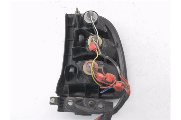 Recambio de piloto trasero izquierdo para toyota rav 4 i (sxa1_) 2.0 16v referencia OEM IAM 8156042050  