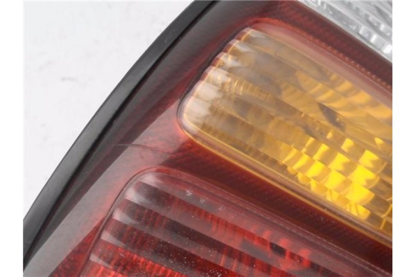 Recambio de piloto trasero izquierdo para toyota rav 4 i (sxa1_) 2.0 16v referencia OEM IAM 8156042050  