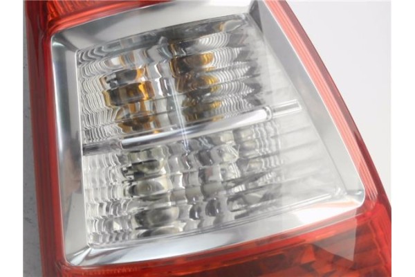 Recambio de piloto trasero izquierdo para citroen c3 1.4 hdi referencia OEM IAM 6350X5  