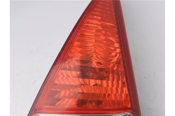 Recambio de piloto trasero derecho para citroen c3 1.4 hdi referencia OEM IAM 6351X5  