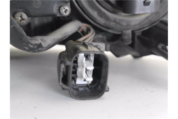Recambio de faro delantero dcho para toyota rav 4 i (sxa1_) 2.0 16v referencia OEM IAM 8111042100  
