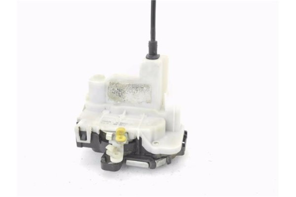 Recambio de cierre electromagnetico delantero izquierdo para fiat ii panda (169) 1.2 referencia OEM IAM 51917886  