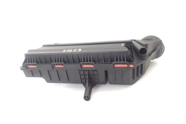 Recambio de carcasa filtro aire para opel combo d 1.3 selection l2h1 referencia OEM IAM 95513378  