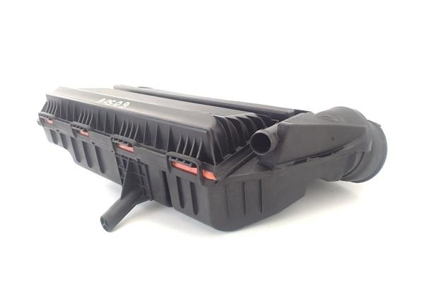 Recambio de carcasa filtro aire para opel combo d 1.3 selection l2h1 referencia OEM IAM 95513378  