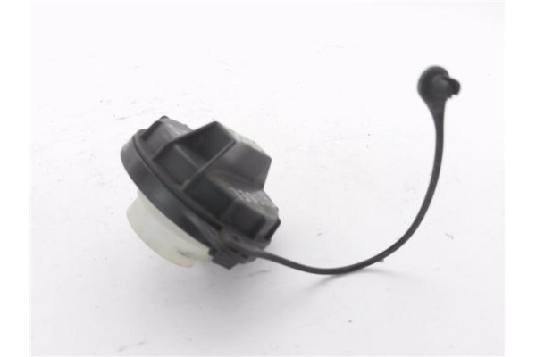 Recambio de tapon combustible para hyundai santa fe (dm) 2.2 tecno 4wd referencia OEM IAM 3101025400  