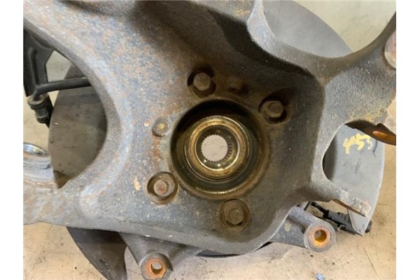 Recambio de mangueta trasero derecha para hyundai santa fe (dm) 2.2 tecno 4wd referencia OEM IAM 527202W600  