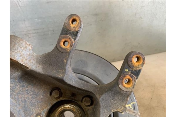 Recambio de mangueta trasero derecha para hyundai santa fe (dm) 2.2 tecno 4wd referencia OEM IAM 527202W600  