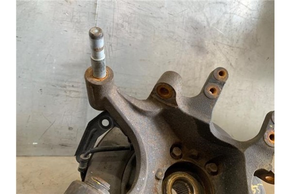 Recambio de mangueta trasero derecha para hyundai santa fe (dm) 2.2 tecno 4wd referencia OEM IAM 527202W600  