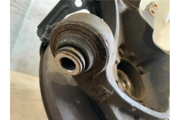 Recambio de mangueta trasero derecha para hyundai santa fe (dm) 2.2 tecno 4wd referencia OEM IAM 527202W600  