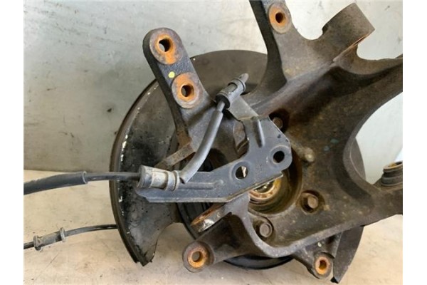 Recambio de mangueta trasero izquierda para hyundai santa fe (dm) 2.2 tecno 4wd referencia OEM IAM 527102W600  