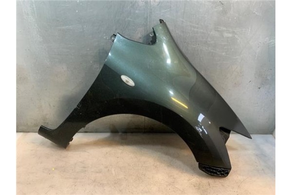 Recambio de aleta delantero derecha para toyota auris (e15) 1.6 vvti referencia OEM IAM 5380102100  