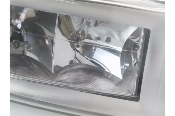 Recambio de faro delantero dcho para iveco daily camión/volquete 2.8 35 - c 13 caja abierta referencia OEM IAM 500307754  