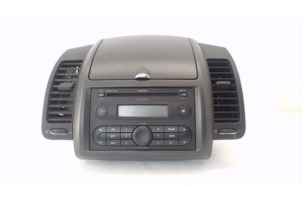 Recambio de radio / cd para nissan note (e11e) 1.5 dci referencia OEM IAM 684709U00A 682619U00A 