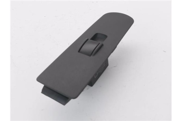 Recambio de mando elevalunas delantero derecho para mitsubishi colt cz3 berl. 3 (z30) 1.5 di-d instyle referencia OEM IAM MR5879