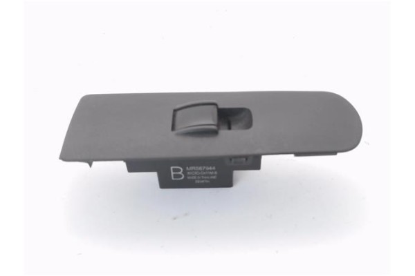 Recambio de mando elevalunas delantero derecho para mitsubishi colt cz3 berl. 3 (z30) 1.5 di-d instyle referencia OEM IAM MR5879