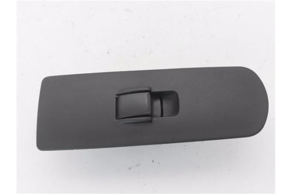 Recambio de mando elevalunas delantero derecho para mitsubishi colt cz3 berl. 3 (z30) 1.5 di-d instyle referencia OEM IAM MR5879