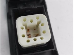 Recambio de mando elevalunas trasero derecho para mitsubishi space wagon (n80/n90) 2.4 gdi referencia OEM IAM MR283702  