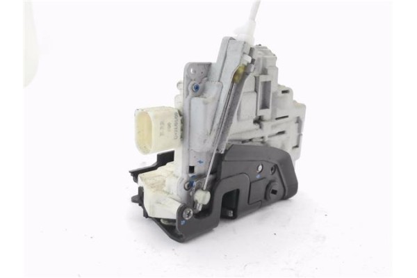 Recambio de cierre electromagnetico trasero derecho para seat exeo st (3r5) 2.0 reference referencia OEM IAM 8E0839016AA  