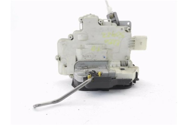 Recambio de cierre electromagnetico trasero derecho para seat exeo st (3r5) 2.0 reference referencia OEM IAM 8E0839016AA  