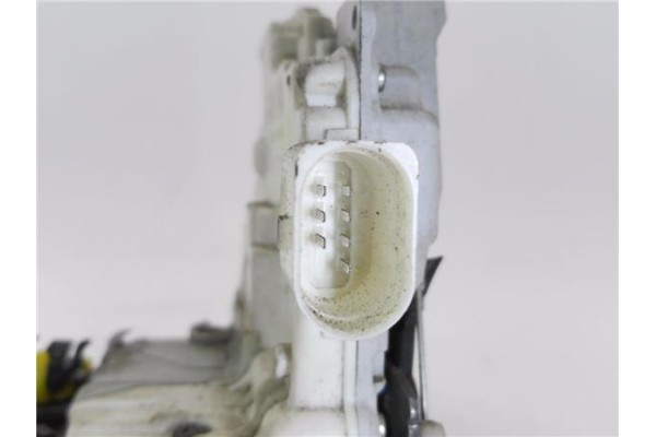 Recambio de cierre electromagnetico trasero derecho para seat exeo st (3r5) 2.0 reference referencia OEM IAM 8E0839016AA  