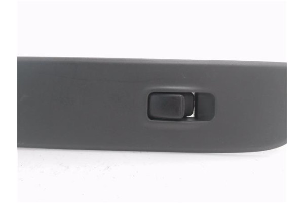 Recambio de mando elevalunas delantero derecho para mitsubishi space wagon (n80/n90) 2.4 gdi referencia OEM IAM MR330736  