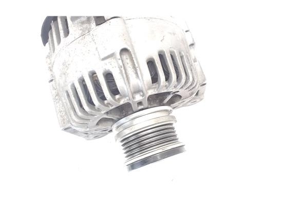 Recambio de alternador para renault megane ii (xmo) 1.6 115cv referencia OEM IAM 8EL011710741  