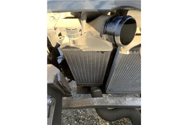 Recambio de intercooler para peugeot 407 coupé 2.0 hdi referencia OEM IAM 384G6  