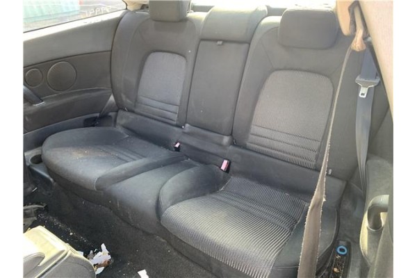 Recambio de juego asientos para peugeot 407 coupé 2.0 hdi referencia OEM IAM 8845LT 8845LZ 