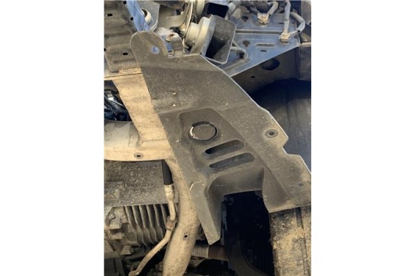 Recambio de pase rueda delantero izquierdo para peugeot 407 coupé 2.0 hdi referencia OEM IAM 7136X1  