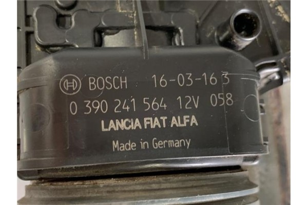 Recambio de motor limpiaparabrisas delantero para opel combo d 1.3 selection l2h1 referencia OEM IAM 039024156412V058  