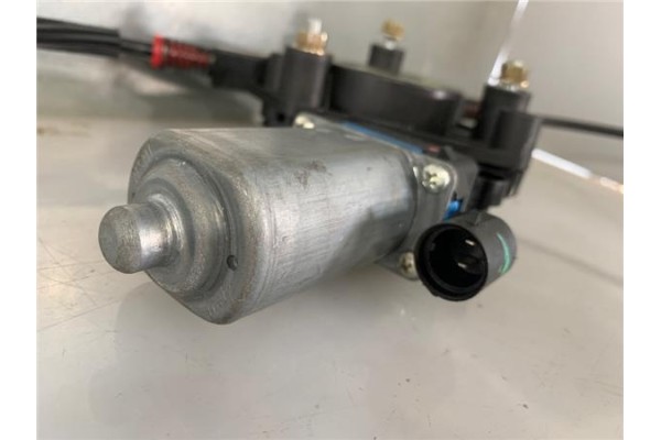 Recambio de mecanismo elevalunas delantero derecho para iveco daily camión/volquete 2.8 35 - c 13 caja abierta referencia OEM IA