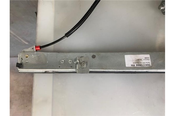 Recambio de mecanismo elevalunas delantero derecho para iveco daily camión/volquete 2.8 35 - c 13 caja abierta referencia OEM IA