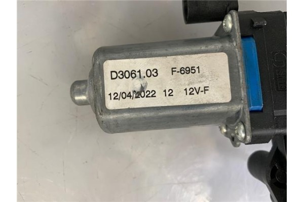 Recambio de mecanismo elevalunas delantero derecho para iveco daily camión/volquete 2.8 35 - c 13 caja abierta referencia OEM IA