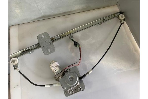 Recambio de mecanismo elevalunas delantero izquierdo para iveco daily camión/volquete 2.8 35 - c 13 caja abierta referencia OEM 