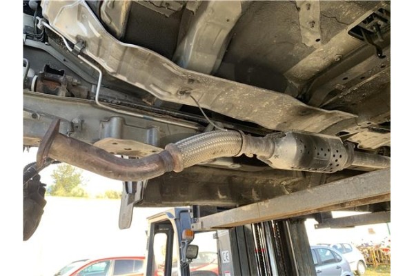 Recambio de catalizador para hyundai h-1 furgón 2.5 crdi referencia OEM IAM 286104A820 289404A480 