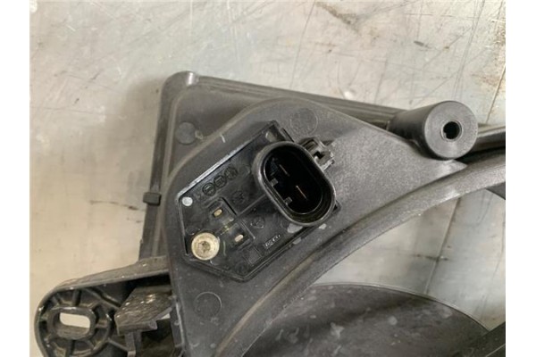 Recambio de electroventilador para opel combo d 1.3 selection l2h1 referencia OEM IAM 8E4241000  