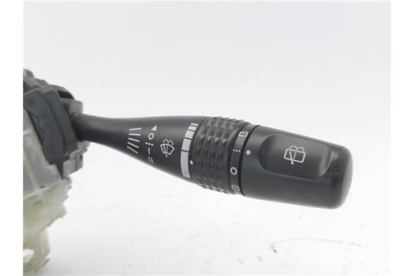 Recambio de mando intermitencia para mitsubishi space wagon (n80/n90) 2.4 gdi referencia OEM IAM G32102Y  