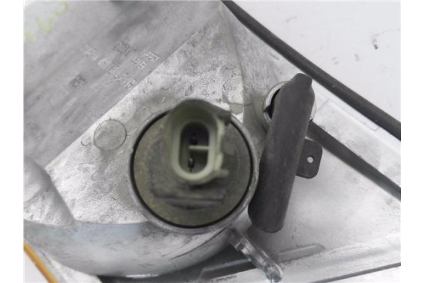 Recambio de intermitente delantero dcho para iveco daily camión/volquete 2.8 35 - c 13 caja abierta referencia OEM IAM 131510814