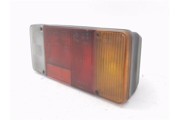 Recambio de piloto trasero derecho para iveco daily camión/volquete 2.8 35 - c 13 caja abierta referencia OEM IAM 0352095D 03520