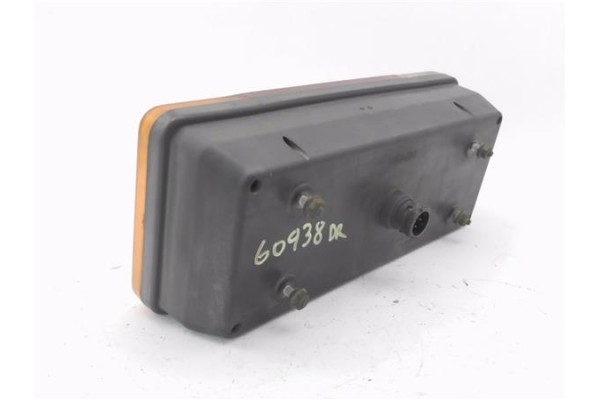 Recambio de piloto trasero derecho para iveco daily camión/volquete 2.8 35 - c 13 caja abierta referencia OEM IAM 0352095D 03520