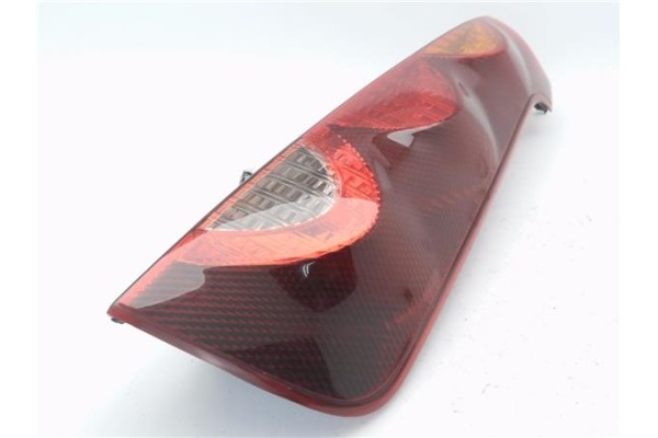 Recambio de piloto trasero derecho para nissan note (e11e) 1.5 dci referencia OEM IAM 22016752  