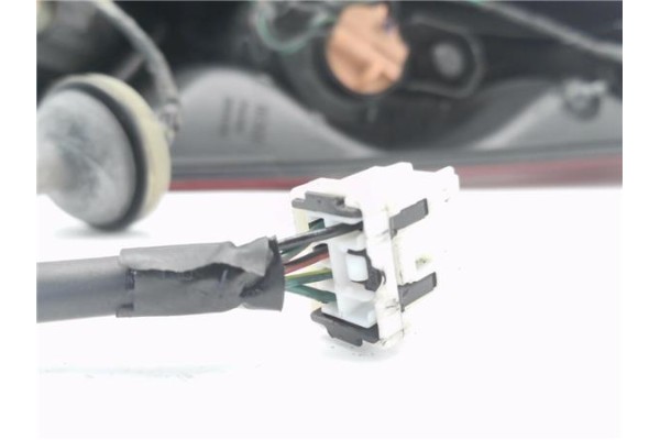 Recambio de piloto trasero izquierdo para nissan note (e11e) 1.5 dci referencia OEM IAM 22016752  