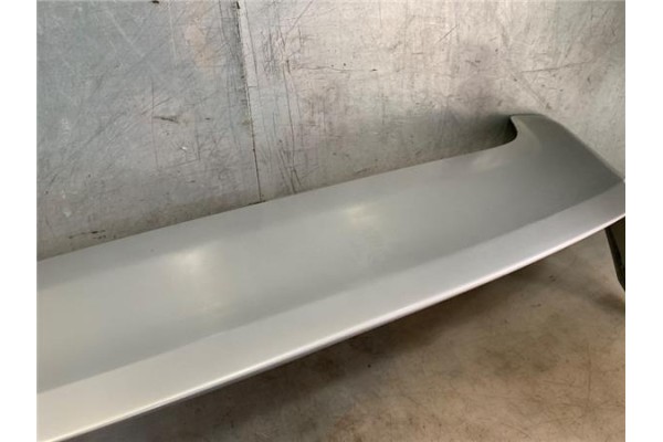 Recambio de aleron trasero para nissan almera ii hatchback (n16) 1.5 referencia OEM IAM 96030BM410  